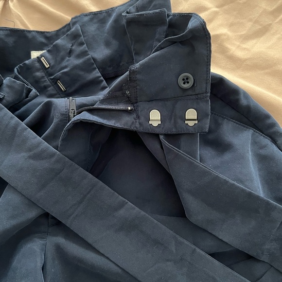 American Eagle Outfitters High-Waisted Shorts - Picture 5 of 8